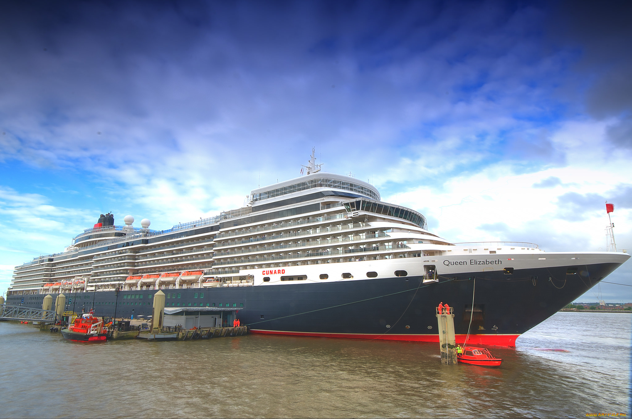 queen elizabeth in liverpool, , , , 